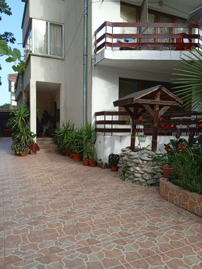 Guest House Urdoviza Kiten  Exteriér fotografie